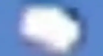 Daytime UFO activity filmed over Kosovo 3-Mar-2012