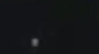 New video of unknown lights above Hartland, Wisconsin 26-Oct-2012