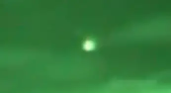 Unknown light flying over Rotorua, New Zealand 6-Nov-2012