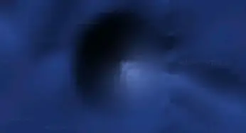 Alien Hunters Link Giant Pyramid Structure Discovery Deep Under The Pacific Ocean With UFO