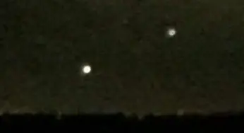 UFO sighting caught on tape over Whitby, Canada 4-Feb-2017