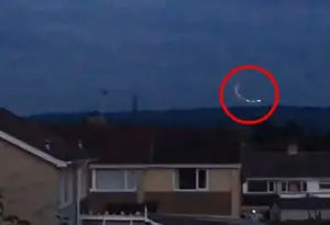 Glowing UFO Spotted Near the British UFO Capital • Latest UFO Sightings