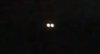 Two linked lights over Elizabethton, Tennessee 8-Aug-2017