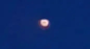 Bright UFO caught on tape over Holtwood, Pennsylvania 21-Apr-2019