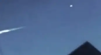 Glowing Fireball UFO Shoots Out Mysterious Orb Over Egyptian Pyramid