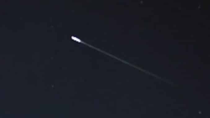 MUST WATCH: Really fast UFO filmed over Lock Haven, PA 6-May-2021 ...