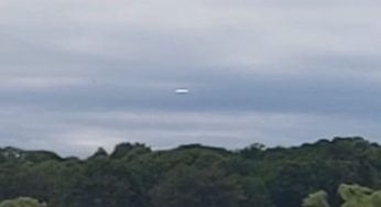 Daytime video – cigar UFO near Lake Michigan 19-Jun-2021