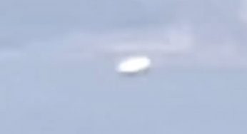 Tic Tac UFO filmed from a plane over Lake Michigan 17-Oct-2021